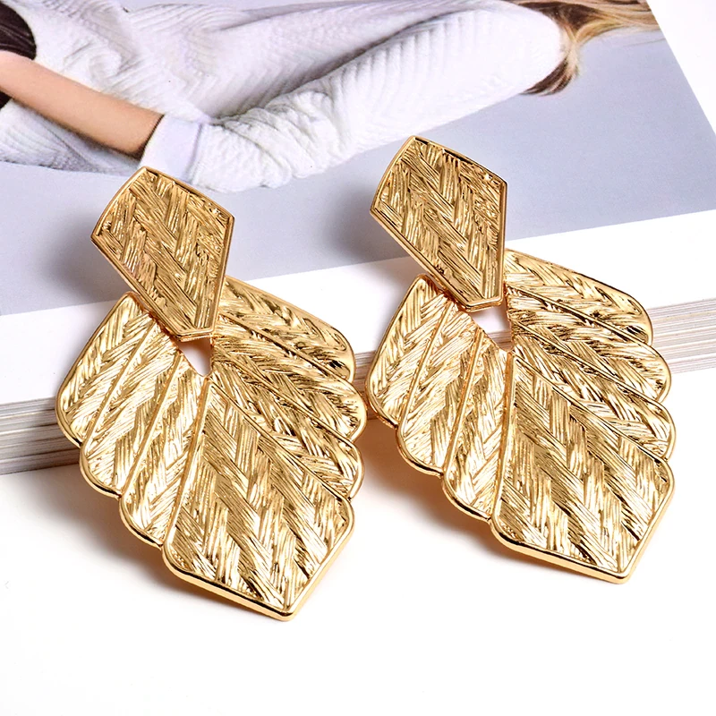 High-Quality Gold Color Metal Leaf-Shaped Drop Earrings Wholesale Fashion Trend Accessories Jewelry For Women